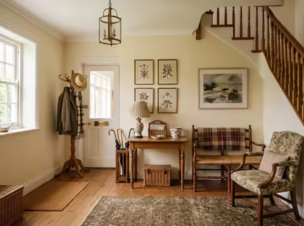 AI-generated english country entryway interior design: turned-leg wood furniture